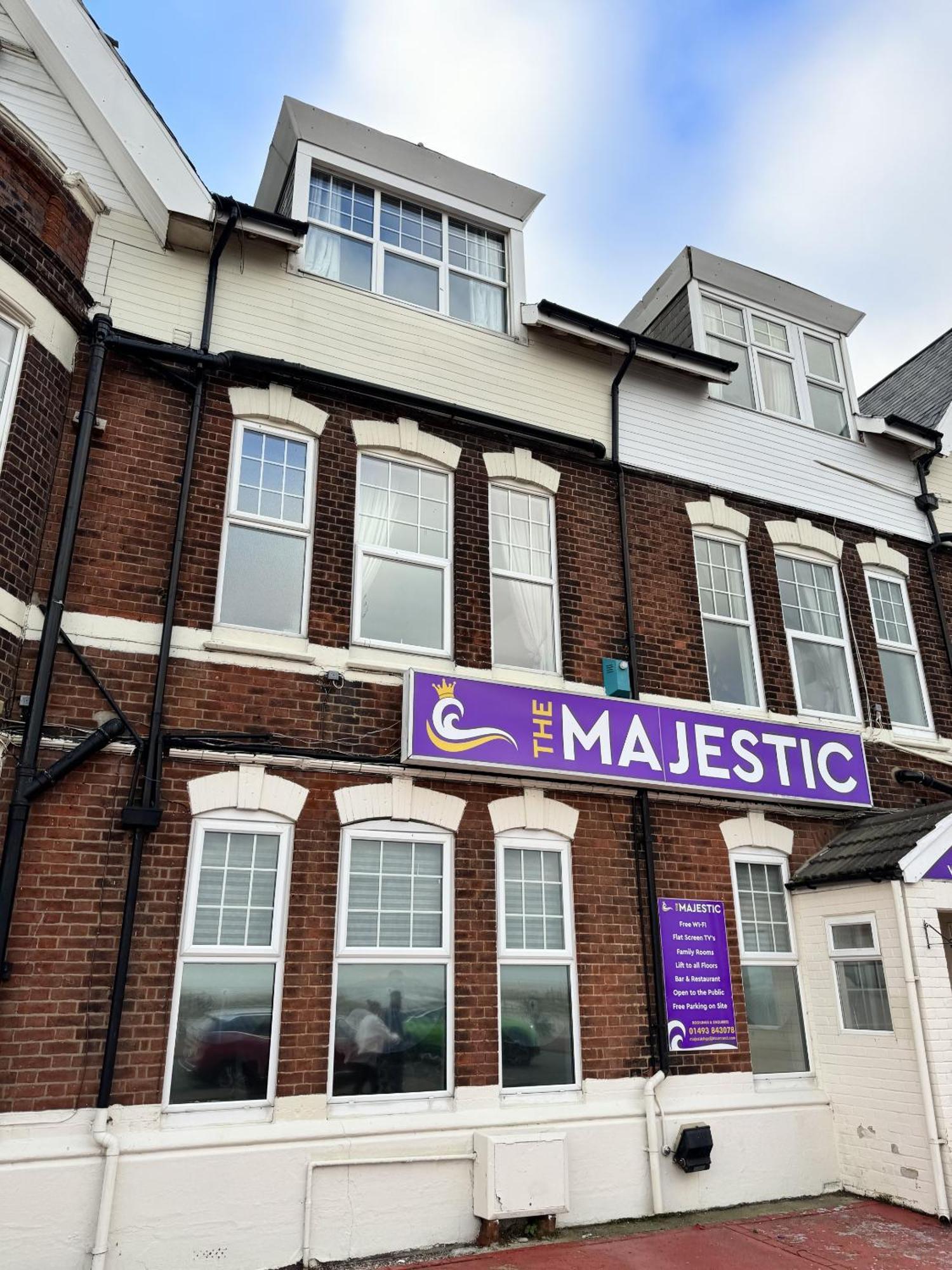 Easton At Majestic Hotel 大雅茅斯 外观 照片